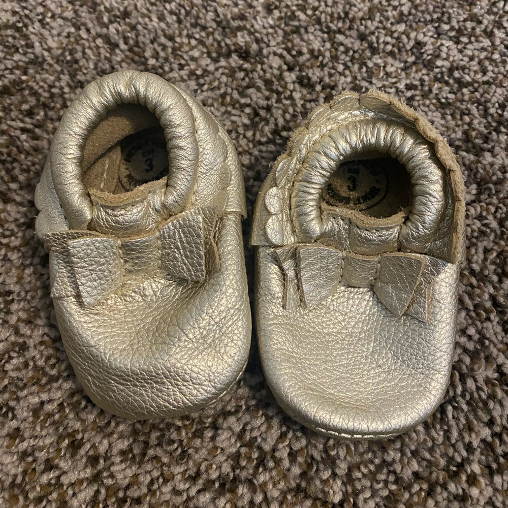 Freshly Picked Bow Moccasins